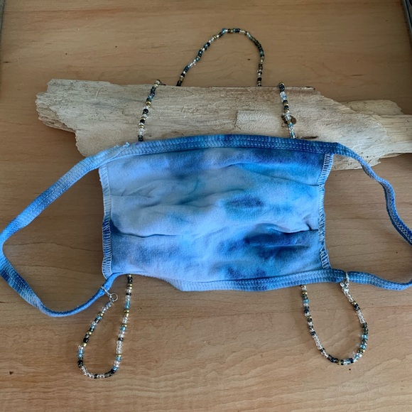 NWT blue tie dye face mask & beaded mask chain - Picture 3 of 4